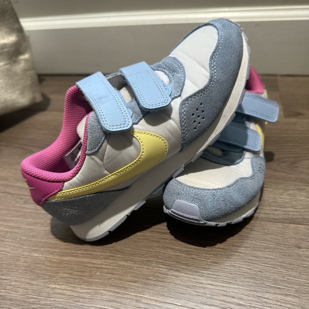 Nike Kids Light Blue, Pink & Yellow Velcro Casual Sneakers - Picture 3 of 15